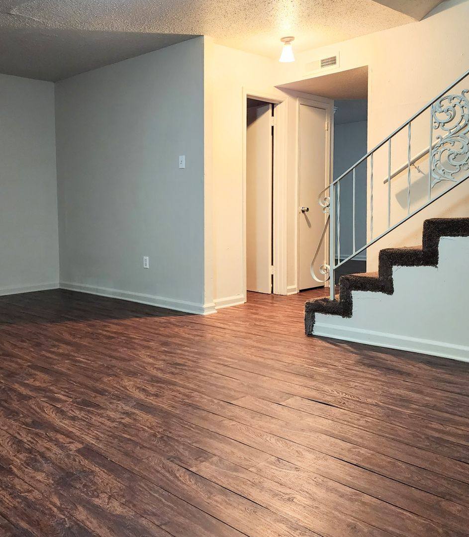 Townhouse for rent at 6815 Forbing Rd, Little Rock, AR 72209