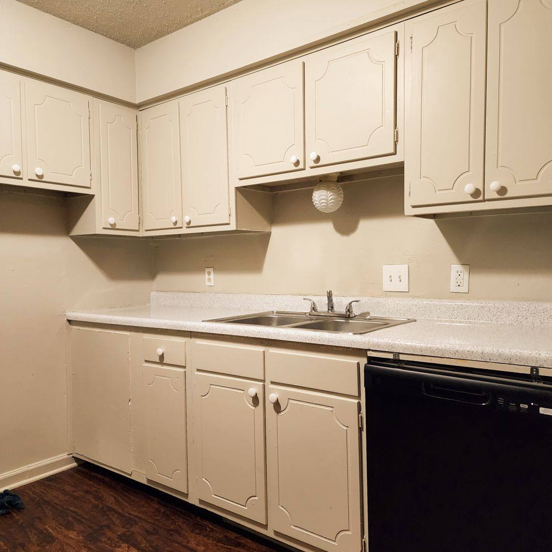 Townhouse for rent at 6815 Forbing Rd, Little Rock, AR 72209