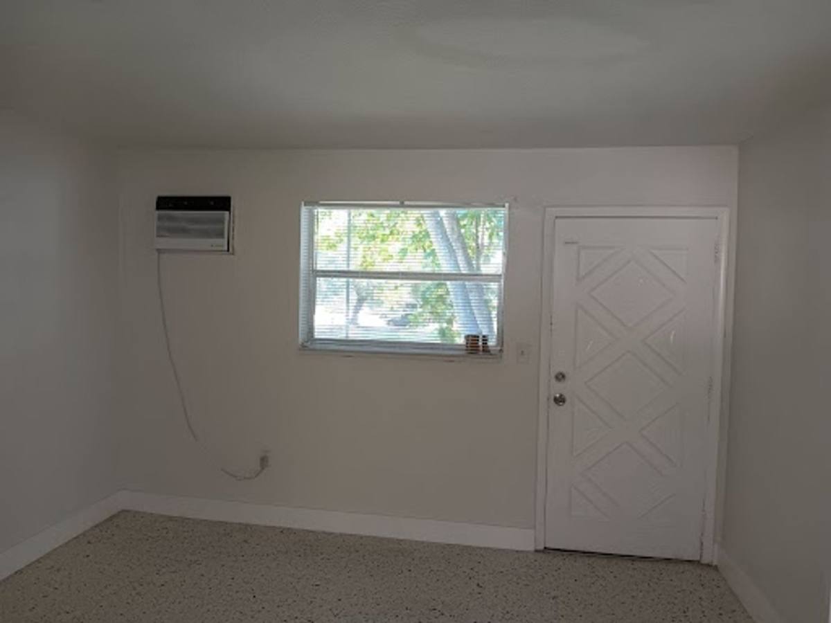 Apartment for rent at 126 NW 6 Ave, Miami, FL 33128
