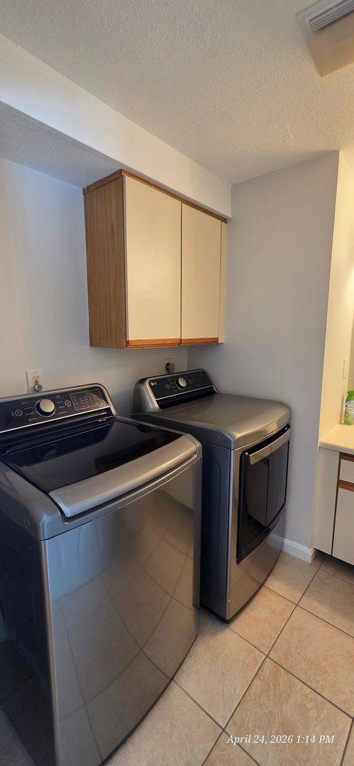 Apartment for rent at 15R Bonnie Lane, Derry, NH 03038