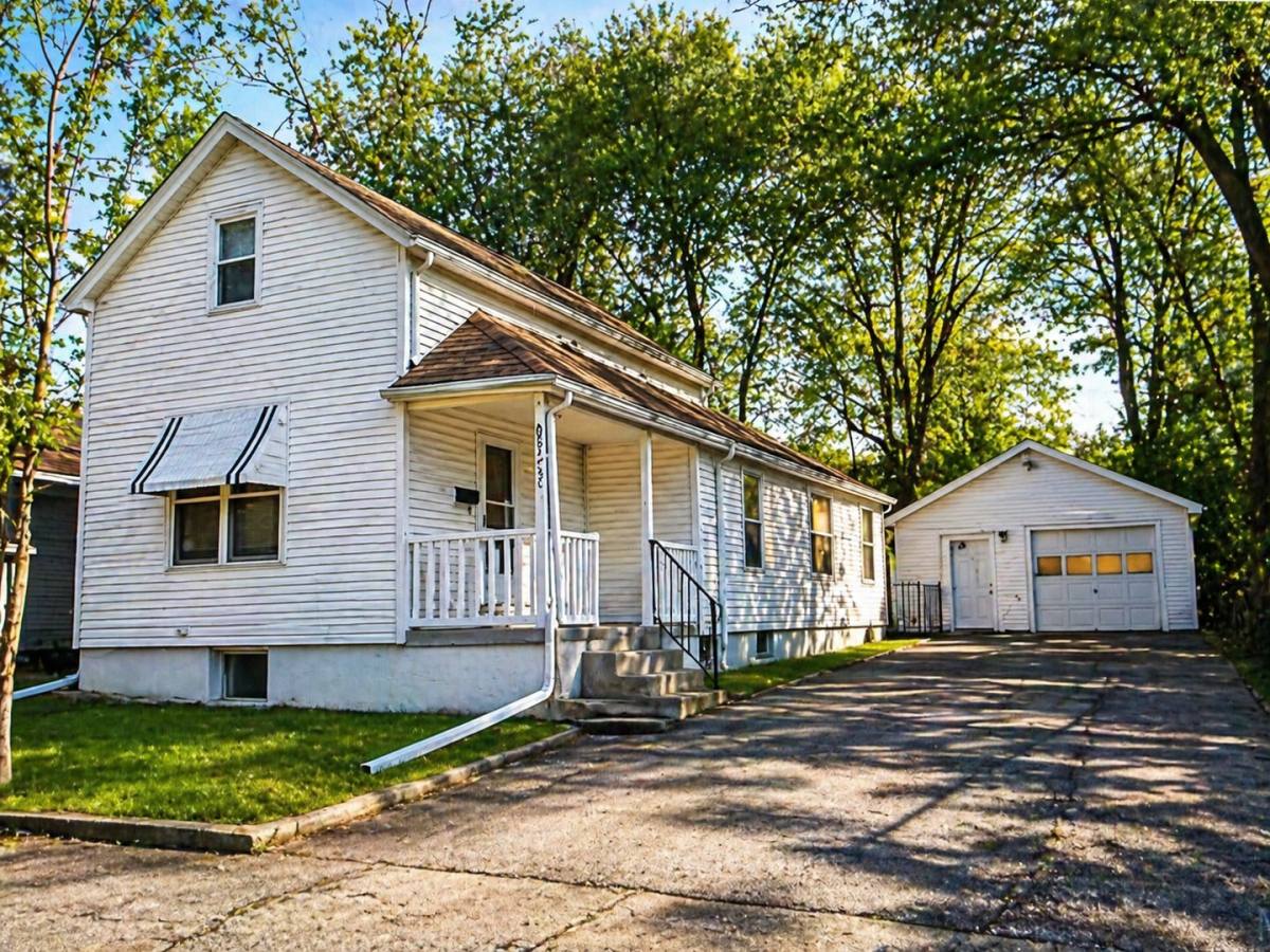 House for rent at 349 Lagro Ave, Saint Louis, MO 63125