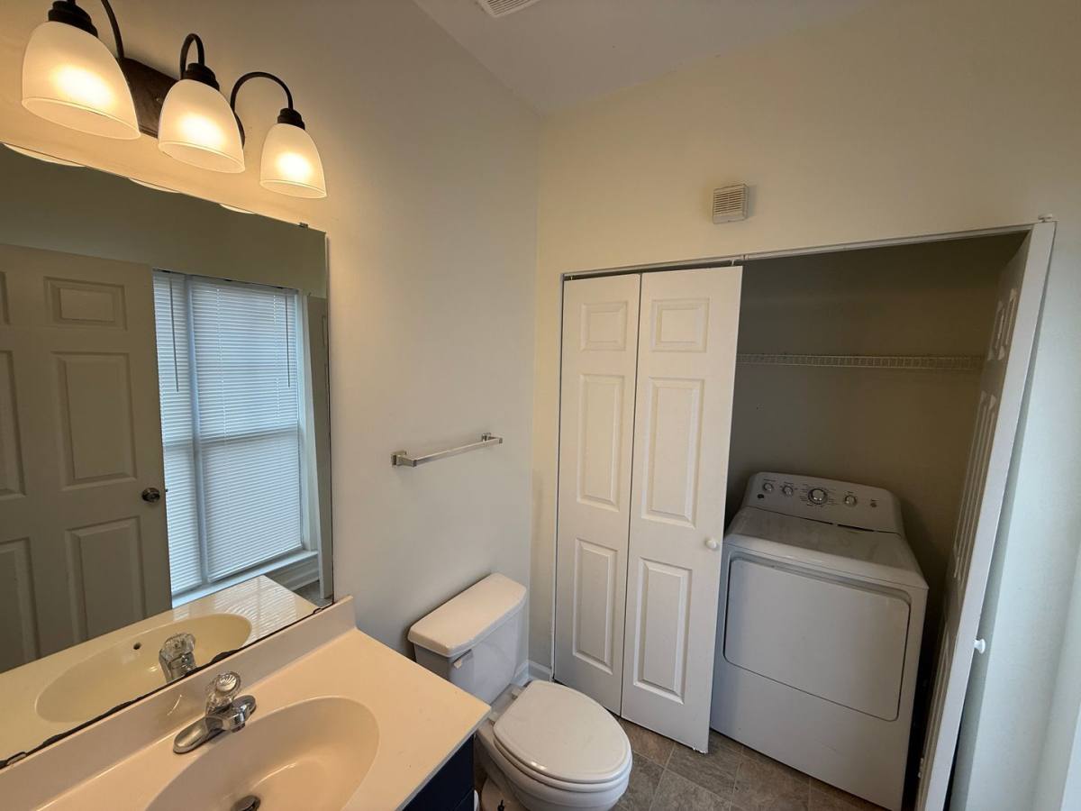Townhouse for rent at 6366 Mallard View Lane, Charlotte, NC 28269