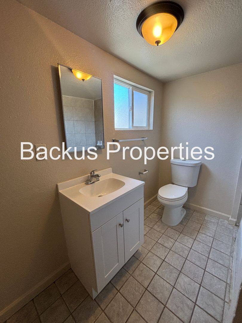 Apartment for rent at 516 James St, Salinas, CA 93905
