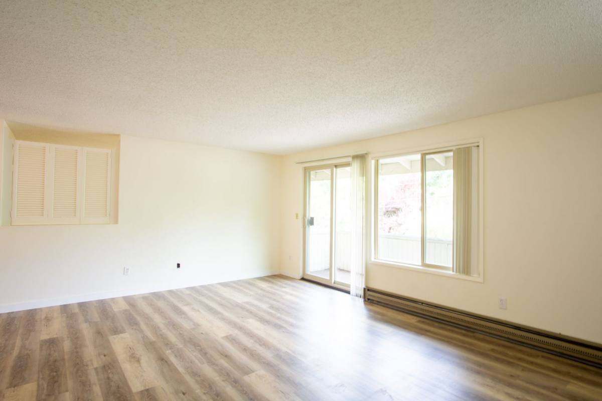 Townhouse for rent at 9134 SW Becker Dr, Portland, OR 97223