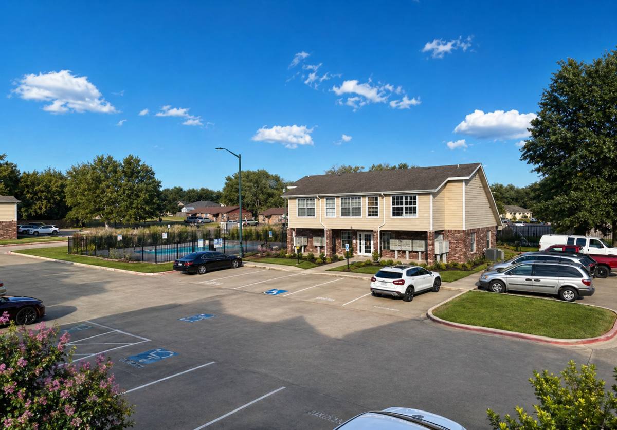Apartment for rent at 1050 N Britt St, Siloam Springs, AR 72761