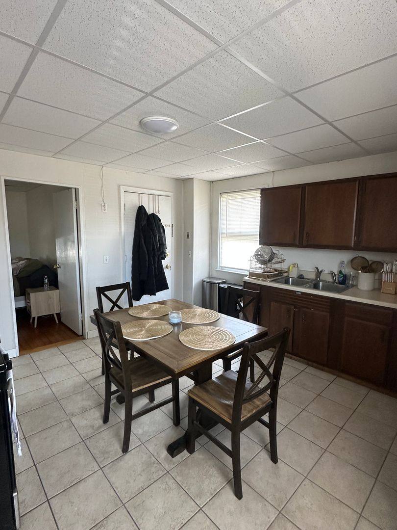 Apartment for rent at 173-175 Bayview, Providence, RI 02905