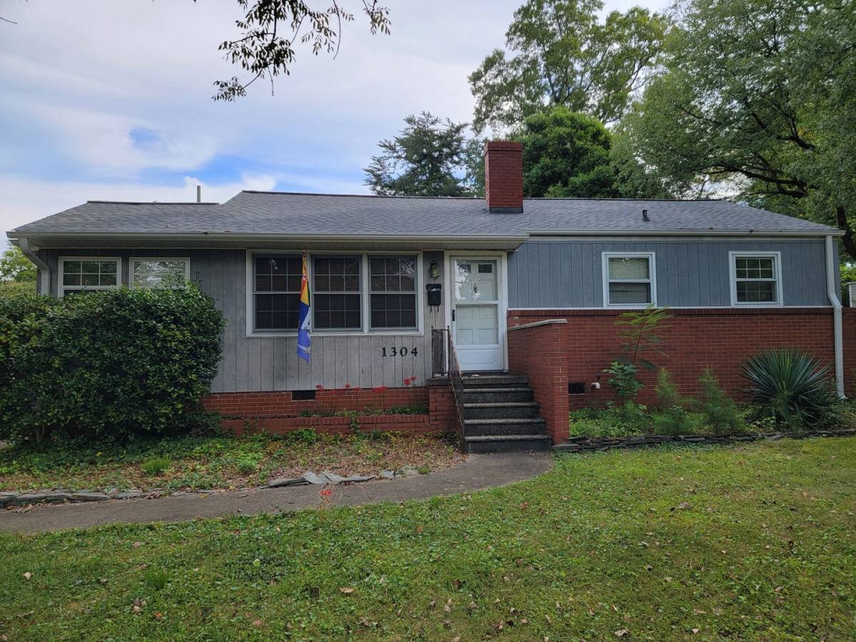 House for rent at 1304 Gracewood Dr, Greensboro, NC 27408