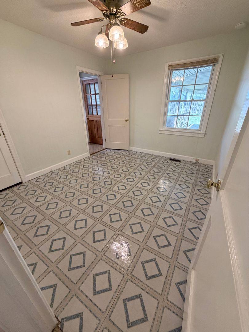 House for rent at 1304 Gracewood Dr, Greensboro, NC 27408