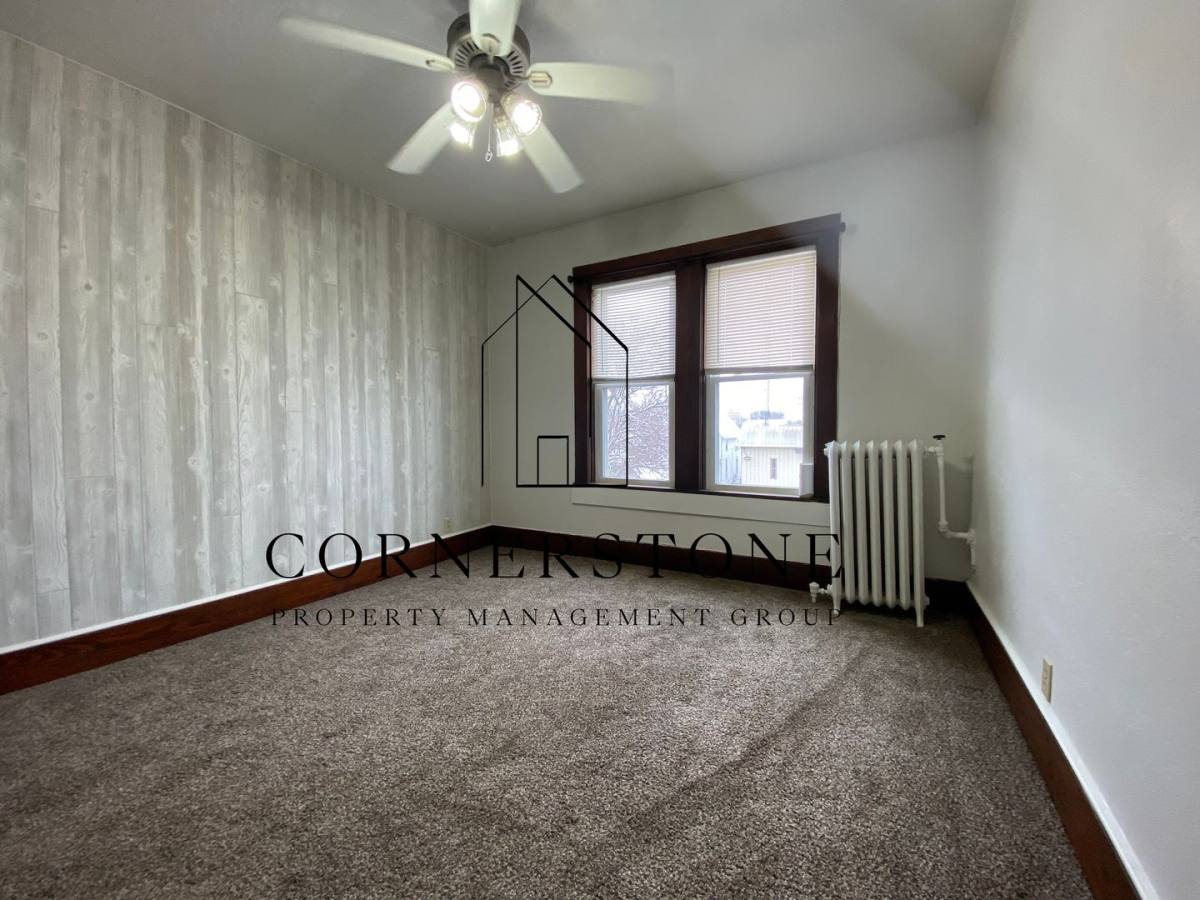 Apartment for rent at 910 2nd Ave N, Fort Dodge, IA 50501