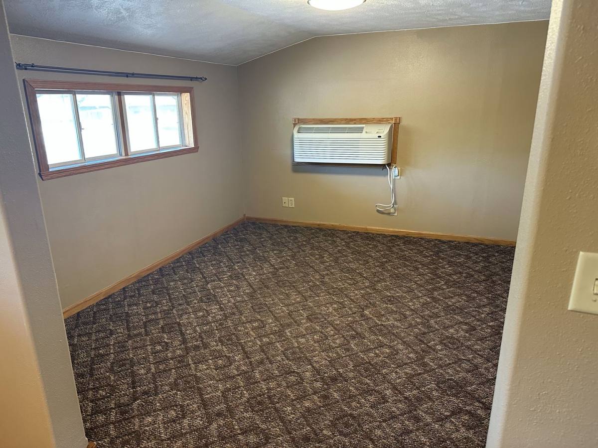 Apartment for rent at 716 S Iowa St, Mitchell, SD 57301