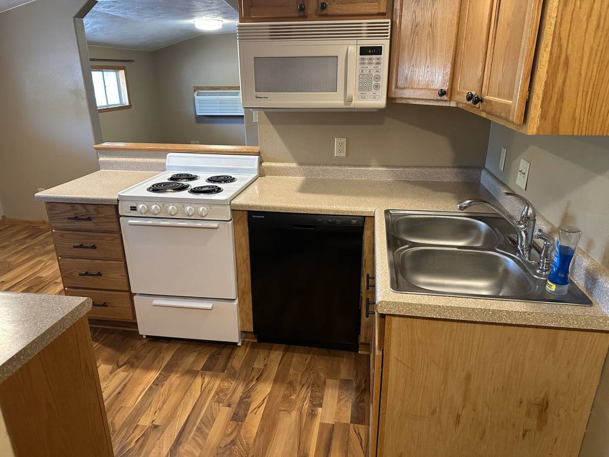 Apartment for rent at 716 S Iowa St, Mitchell, SD 57301