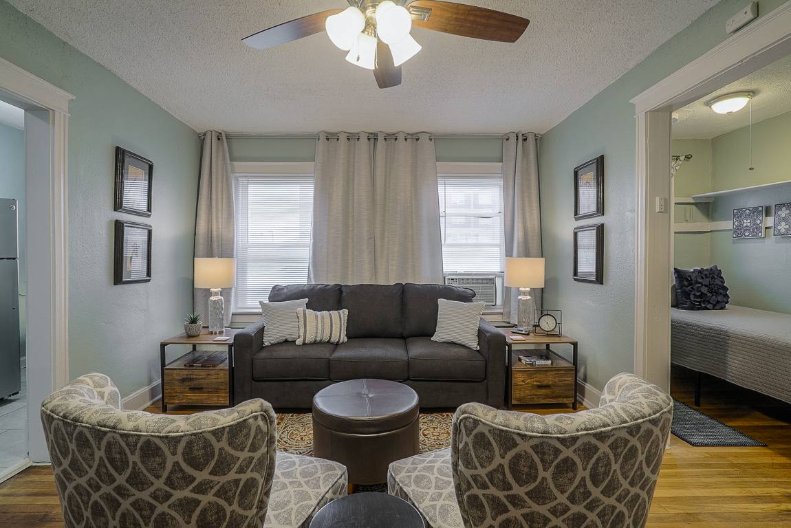 Apartment for rent at 3721 Broadway Blvd #11, Kansas City, MO 64111