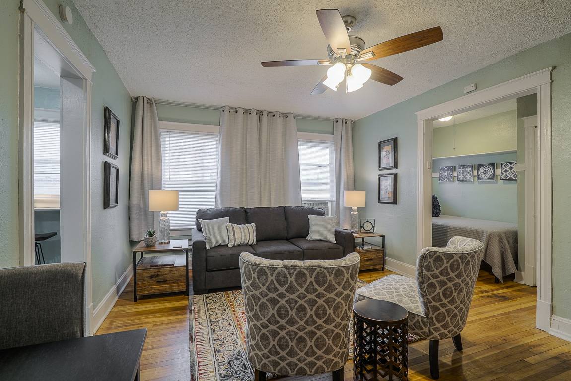 Apartment for rent at 3721 Broadway Blvd #11, Kansas City, MO 64111