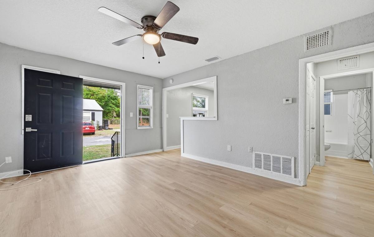 Apartment for rent at 5931 Wilmar Rd, Jacksonville, FL 32244