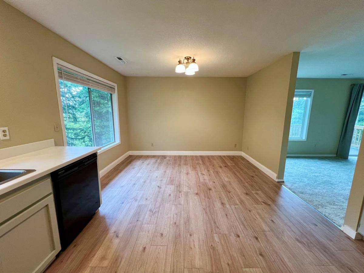 Apartment for rent at 304 Cervantes, Lake Oswego, OR 97035
