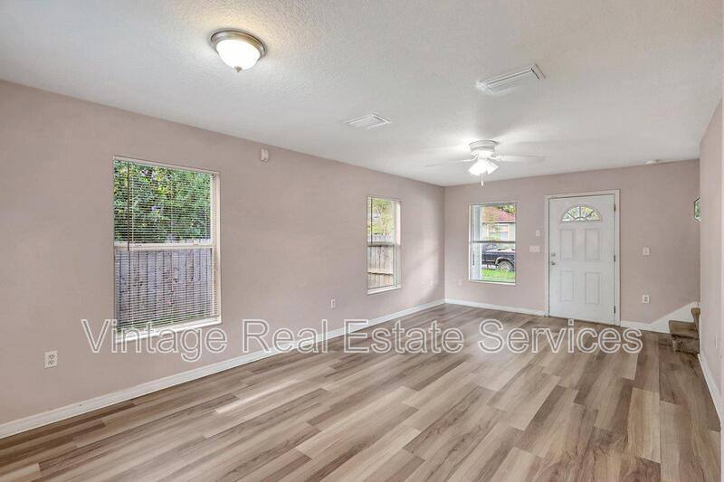 House for rent at 720 Newton Ave, Saint Petersburg, FL 33701
