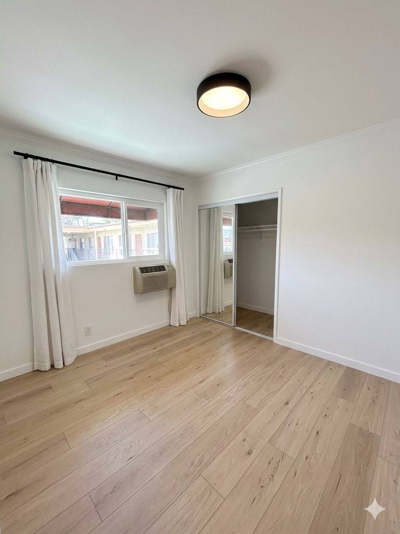 Apartment for rent at 350 S Sierra Madre Blvd, Pasadena, CA 91107