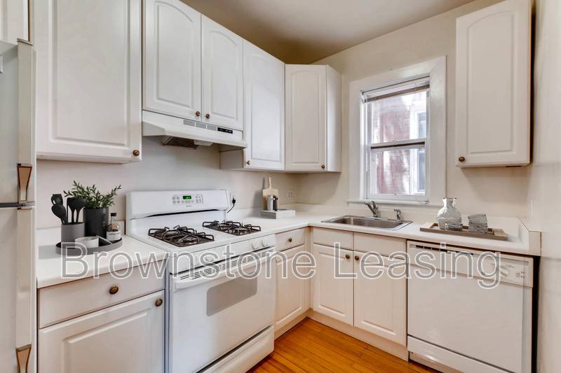 Apartment for rent at 1126 N Emerson St, Denver, CO 80218