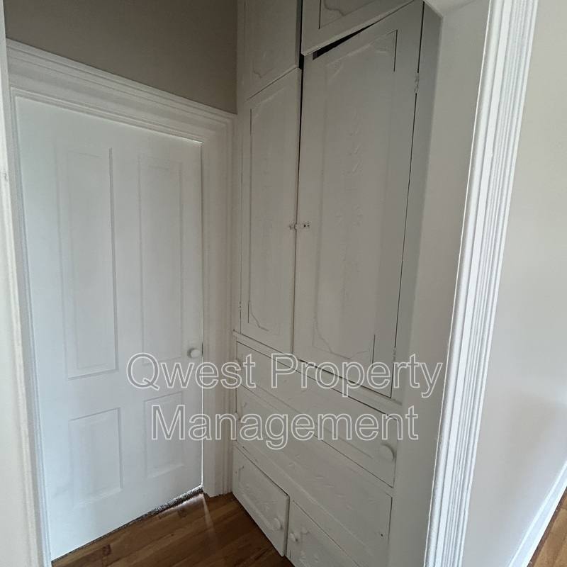 Apartment for rent at 221 Hollister Ave SE #1, Grand Rapids, MI 49506