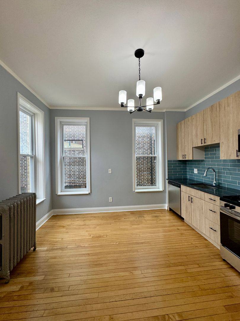 Apartment for rent at 3801 N Lincoln Ave, Chicago, IL 60613