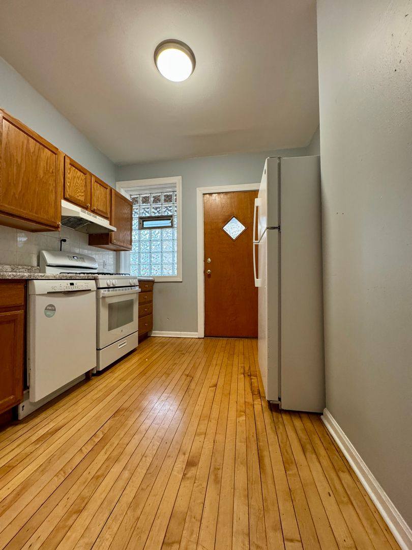 Apartment for rent at 3801 N Lincoln Ave, Chicago, IL 60613