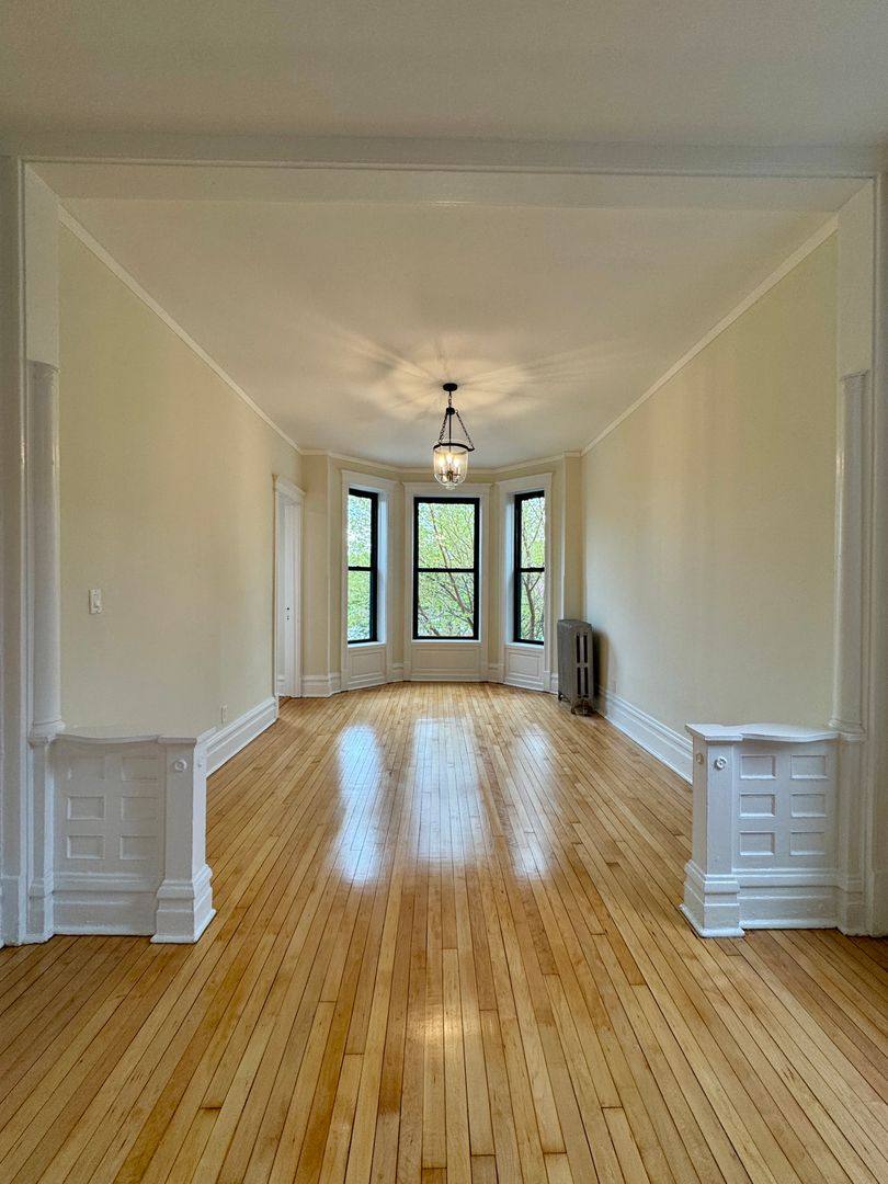 Apartment for rent at 3801 N Lincoln Ave, Chicago, IL 60613