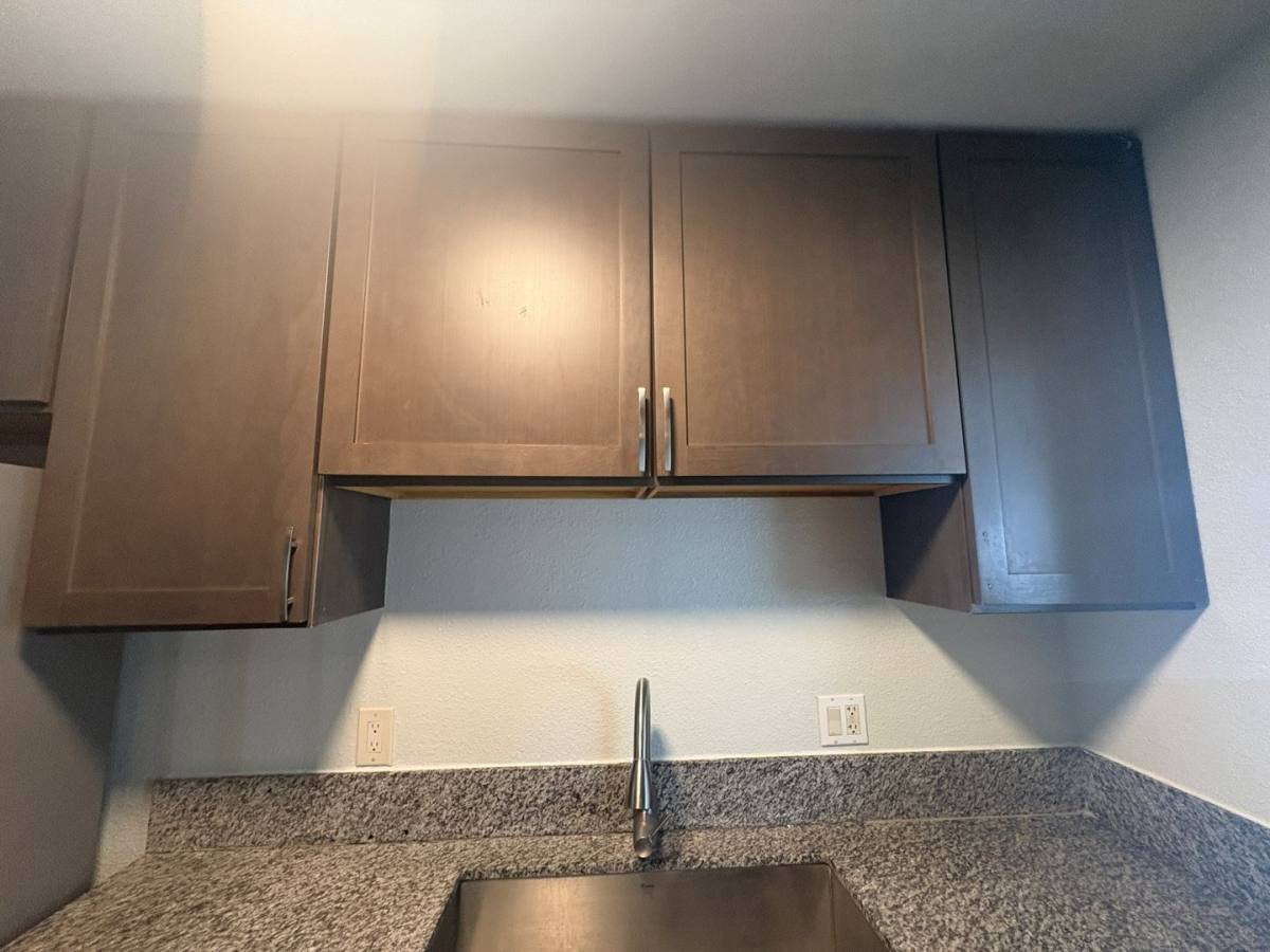 Apartment for rent at 901 Carro Dr, Sacramento, CA 95825
