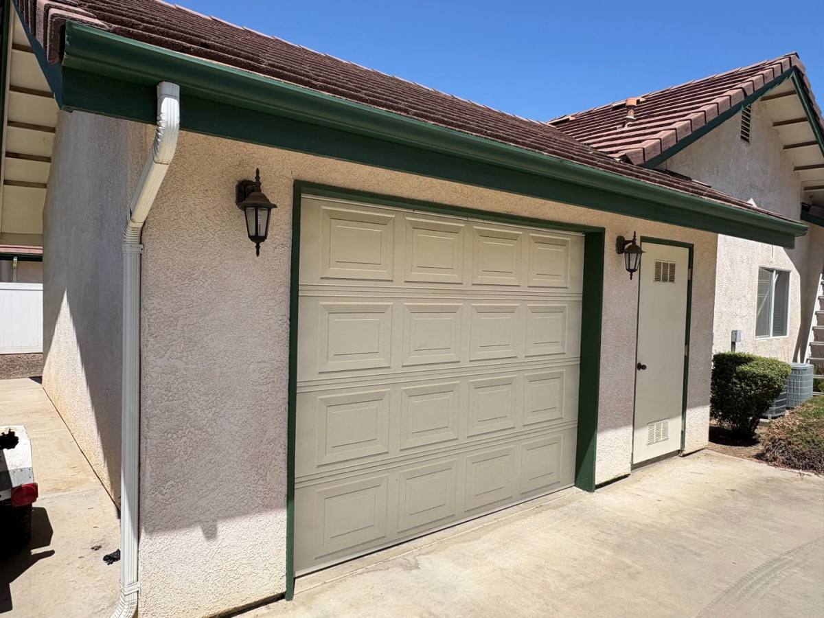 Apartment for rent at 2517-2523 W Oriole Ave, Visalia, CA 93291