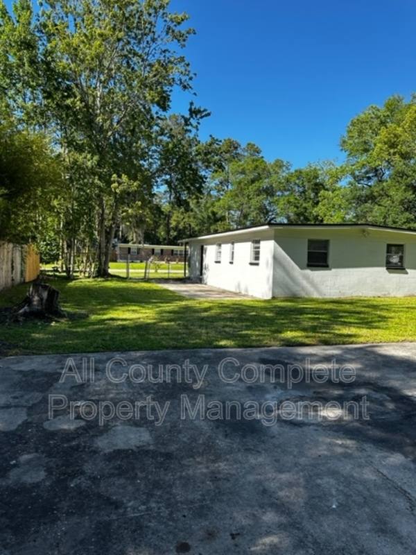 House for rent at 6004 Marsha Dr, Jacksonville, FL 32205