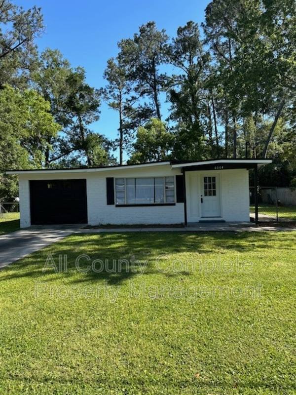 House for rent at 6004 Marsha Dr, Jacksonville, FL 32205