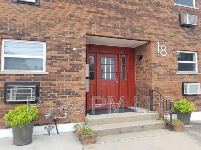Apartment for rent at 18 S Main St, Walton, KY 41094