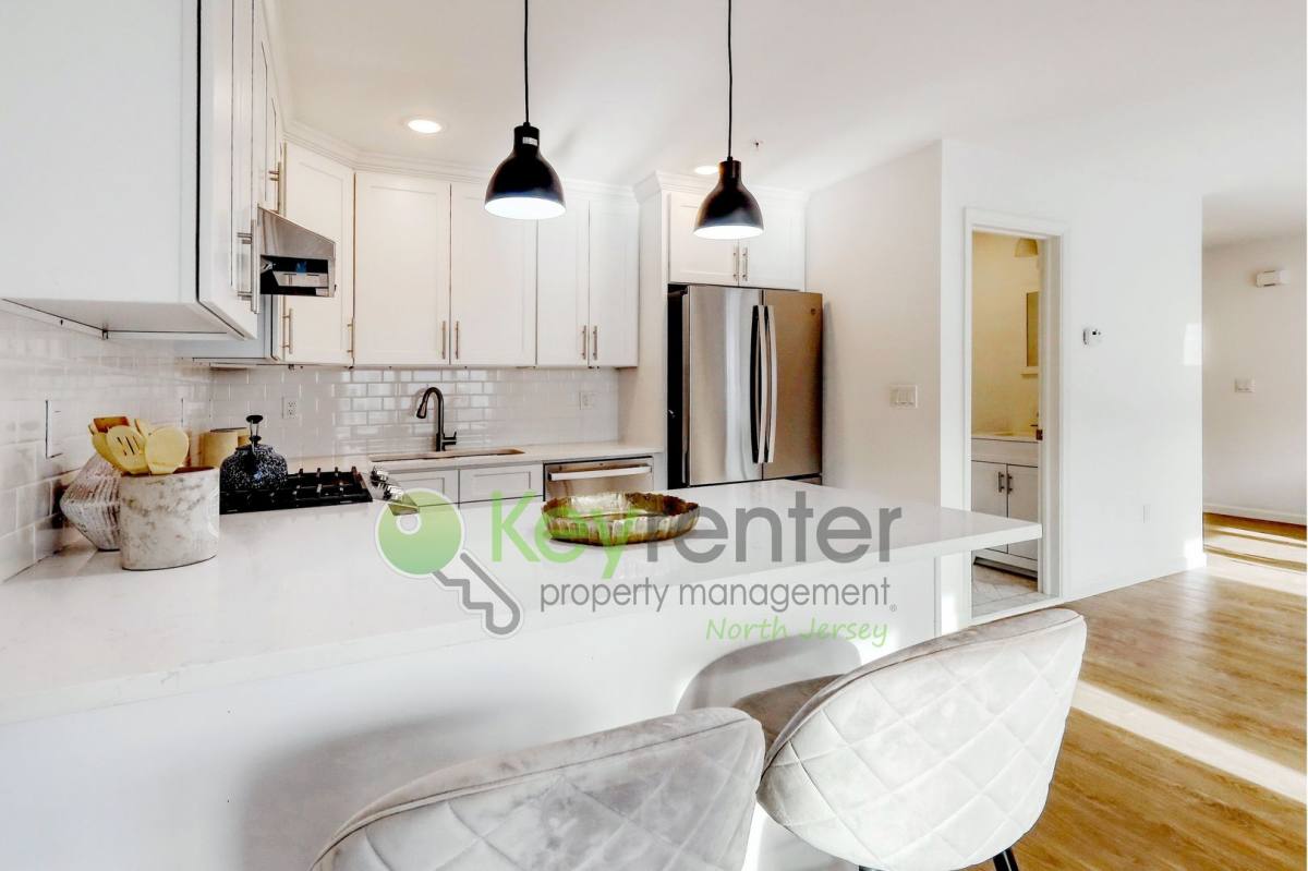 Townhouse for rent at 176 Pennington Ave #17, Passaic, NJ 07055