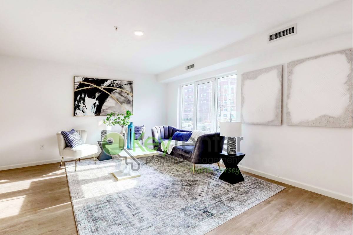 Townhouse for rent at 176 Pennington Ave #17, Passaic, NJ 07055