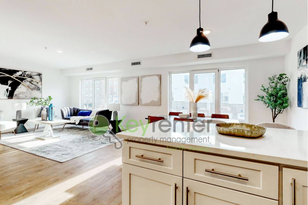 Townhouse for rent at 176 Pennington Ave #17, Passaic, NJ 07055