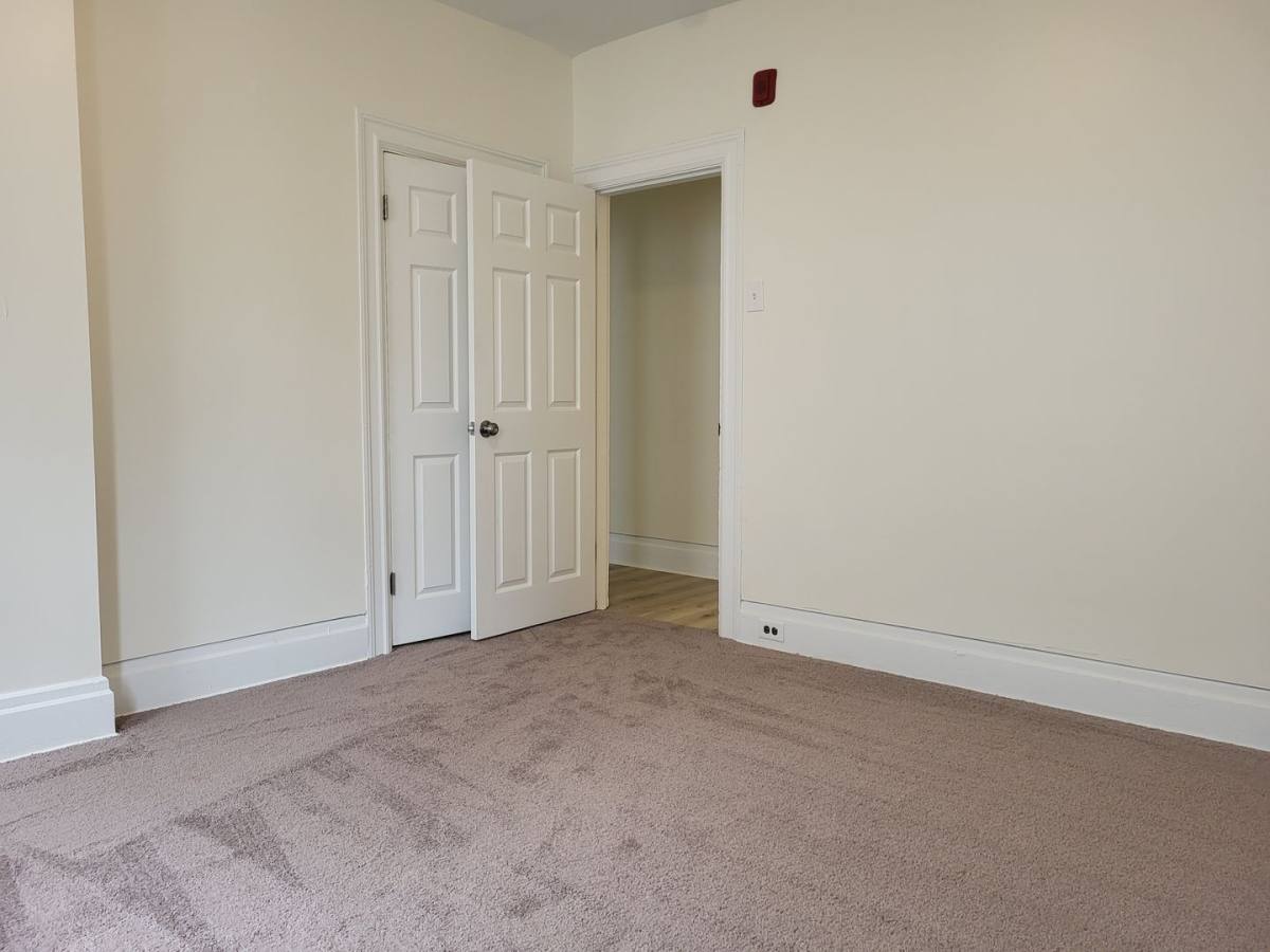 Apartment for rent at 225 Park Ave, Pittsburgh, PA 15202