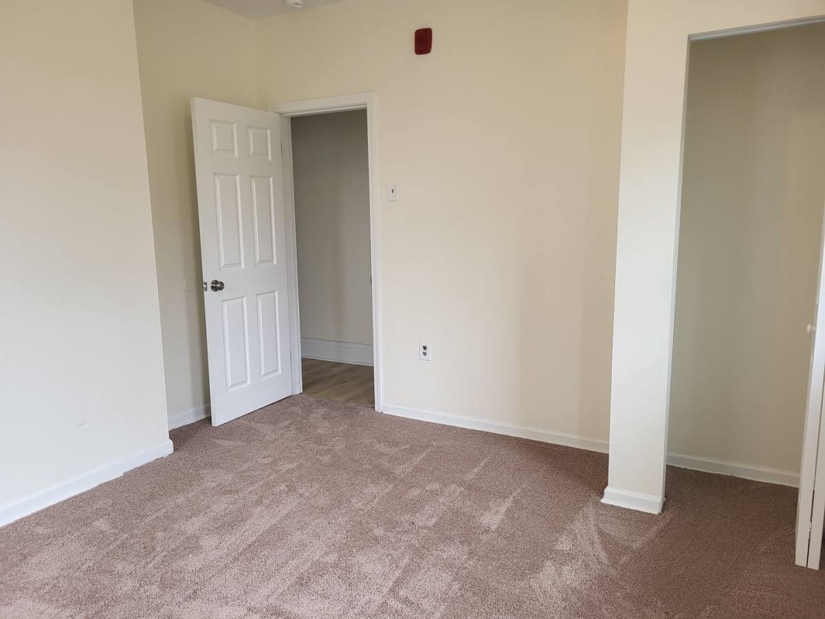 Apartment for rent at 225 Park Ave, Pittsburgh, PA 15202