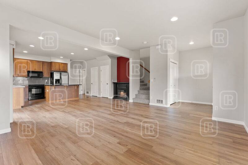 Townhouse for rent at 1840 N Willamette Rd, Greenacres, WA 99016