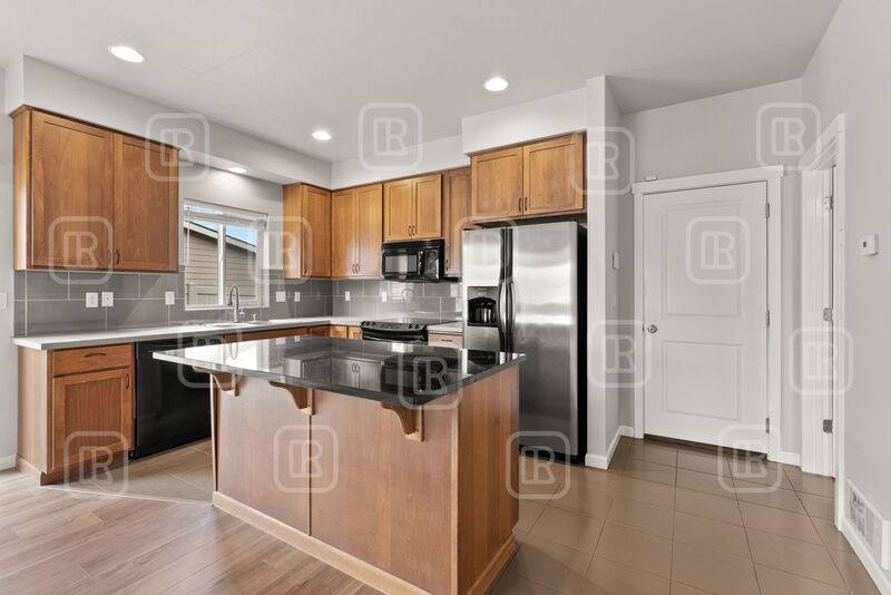 Townhouse for rent at 1840 N Willamette Rd, Greenacres, WA 99016