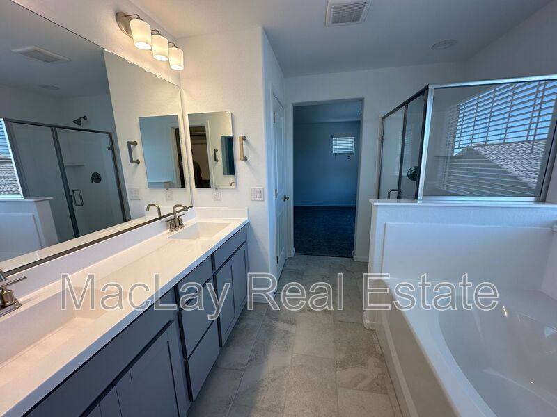 House for rent at 3809 N 100th Dr, Avondale, AZ 85392
