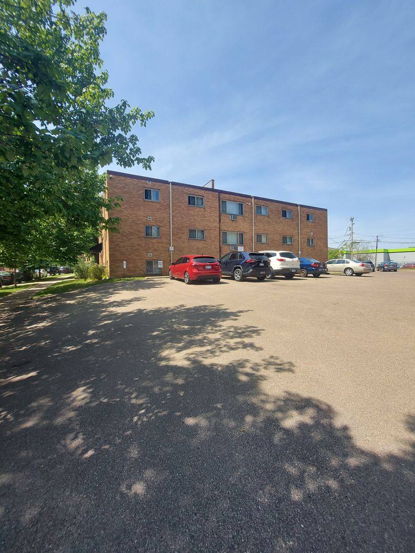 Apartment for rent at 441 Lynnhurst Ave W, Saint Paul, MN 55104