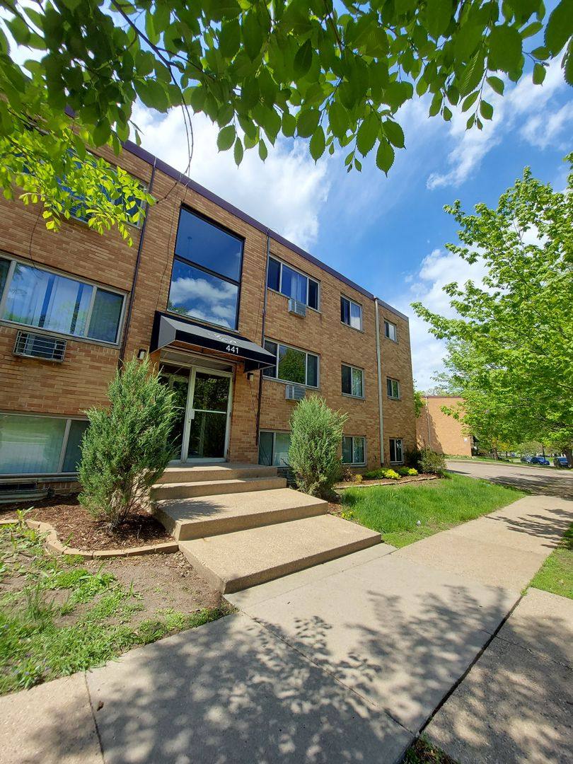 Apartment for rent at 441 Lynnhurst Ave W, Saint Paul, MN 55104