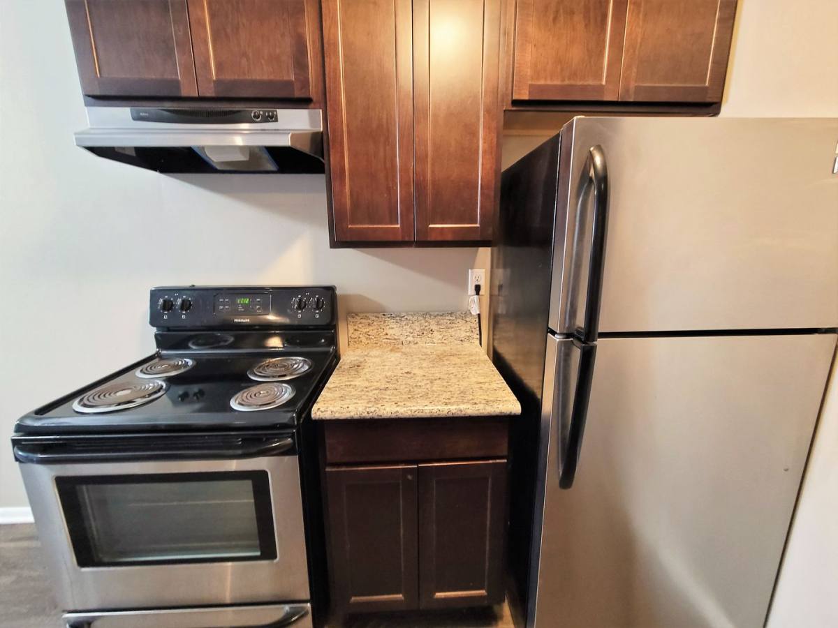 Apartment for rent at 441 Lynnhurst Ave W, Saint Paul, MN 55104