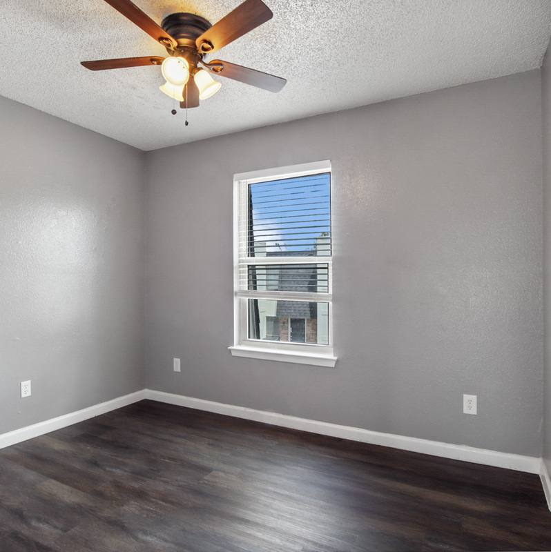 Townhouse for rent at 408 Noble Ave #B, Fort Worth, TX 76140
