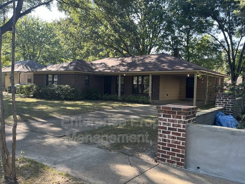 House for rent at 5081 Whitehall Ave, Memphis, TN 38117
