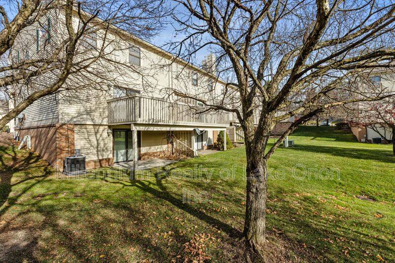 Condo for rent at 5611 Drake Hollow Dr, West Bloomfield, MI 48322