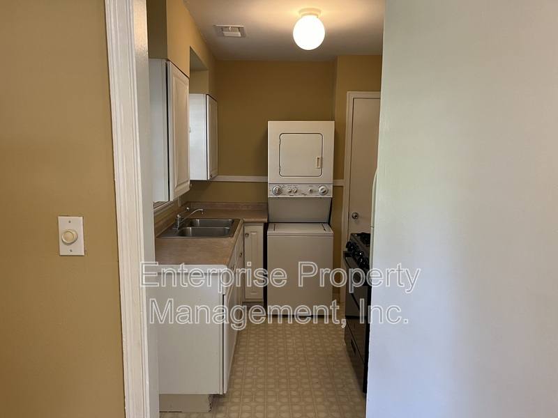 House for rent at 792 Saint Nick Dr, Memphis, TN 38117