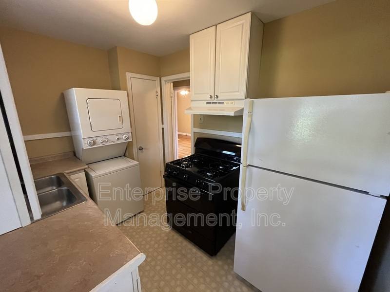 House for rent at 792 Saint Nick Dr, Memphis, TN 38117