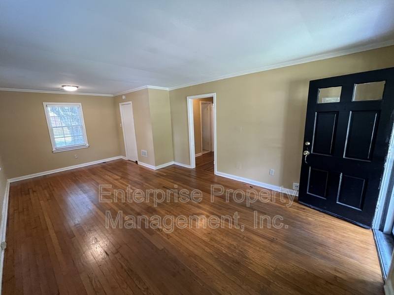 House for rent at 792 Saint Nick Dr, Memphis, TN 38117