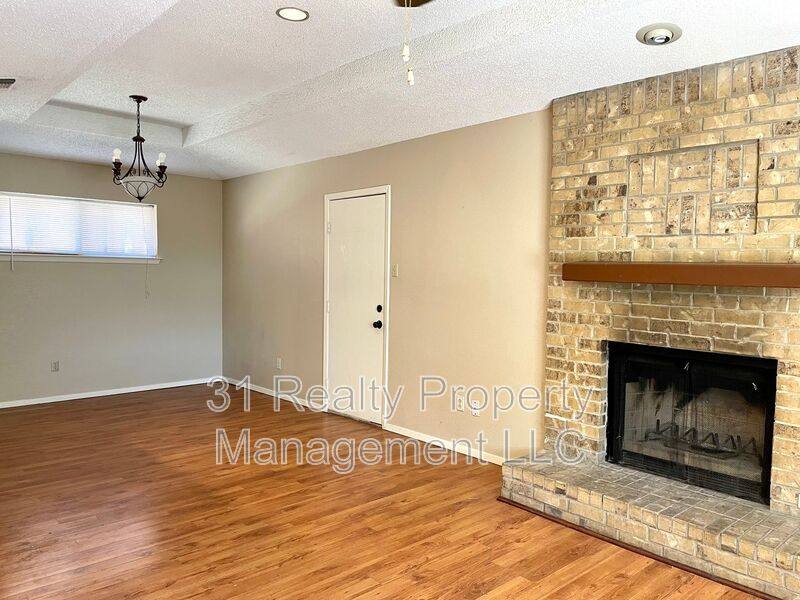 House for rent at 8710 California Dr, Frisco, TX 75033