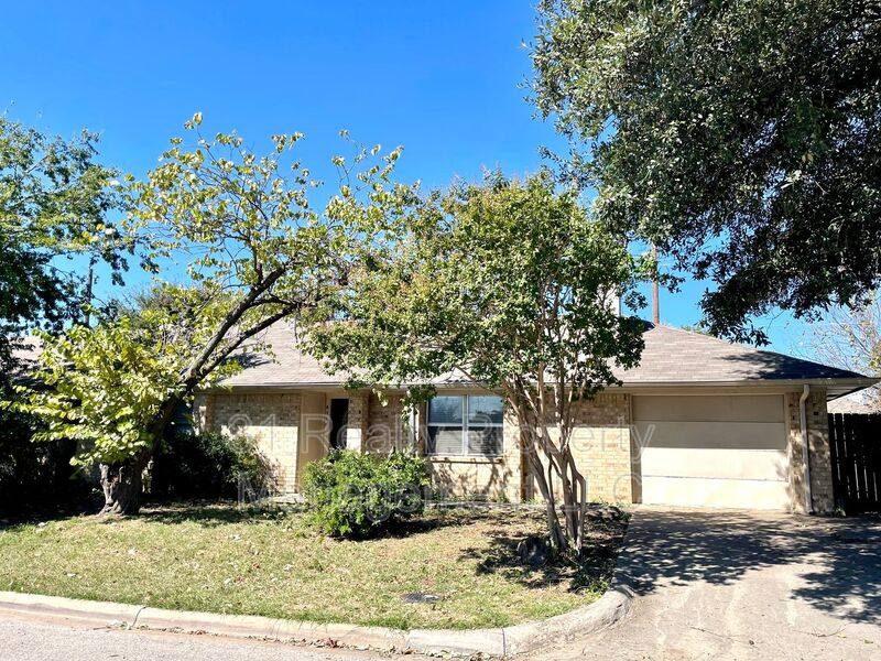 House for rent at 8710 California Dr, Frisco, TX 75033